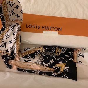 Louis Vuitton Bandeau Scarf - Like New